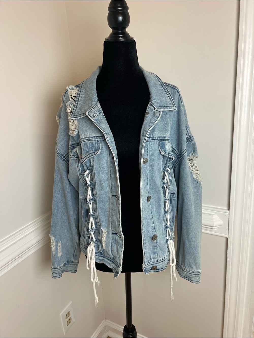 O&O Denimwear Corset Tie Light Wash Distressed Denim Jacket Size M - Picture 2 of 16
